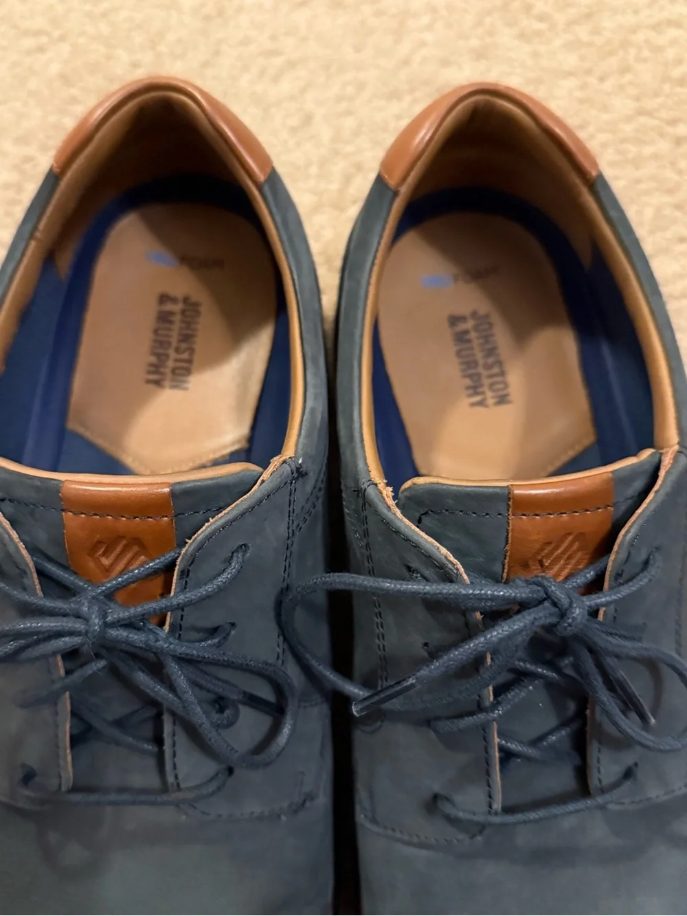 Men’s Johnston & Murphy Navy Leather Lace-Up Oxfords with Tan Accents 11.5